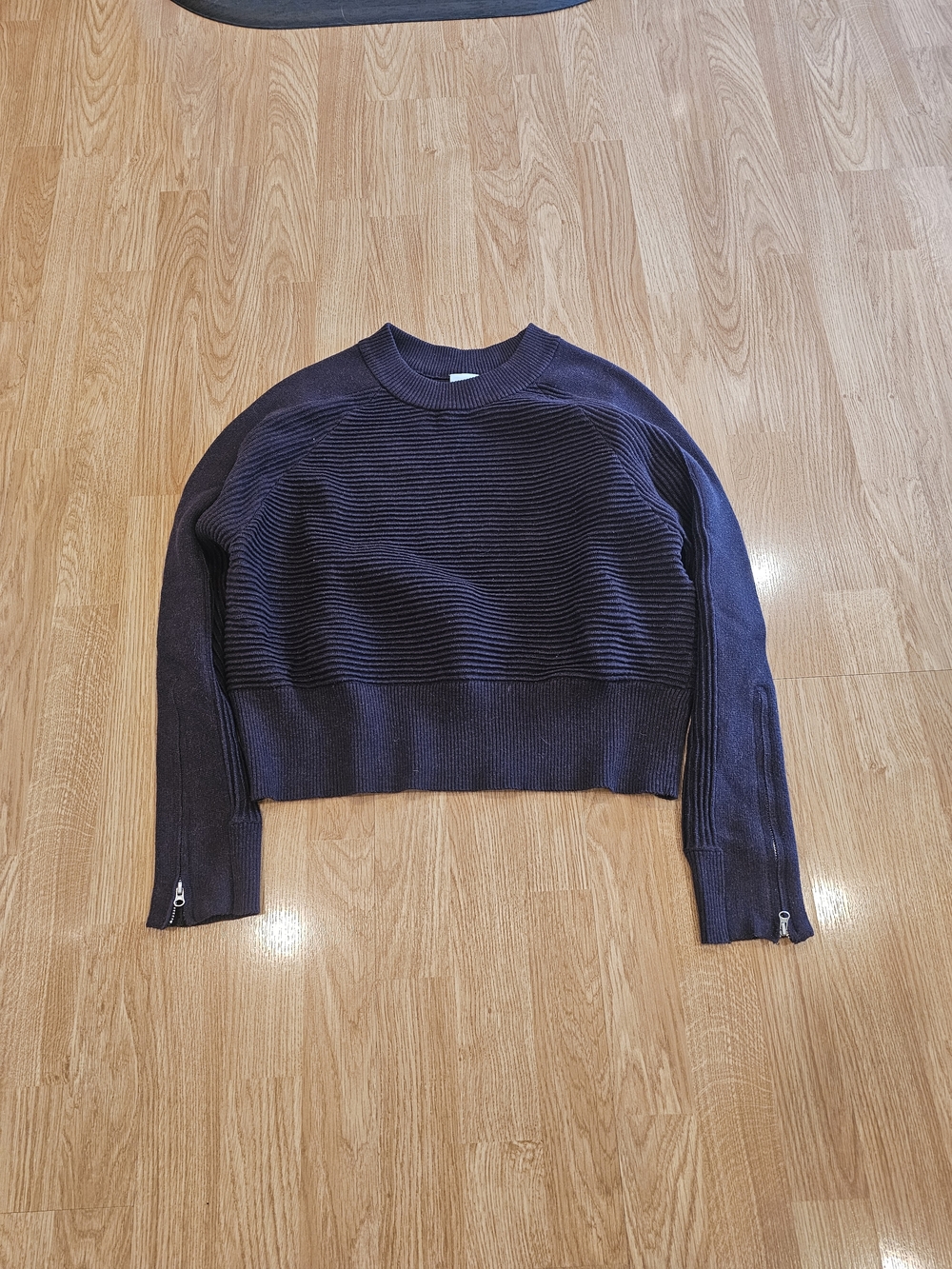Cropped Ribbed Navy Crewneck Sweater with Sleeve Zips